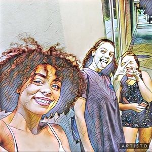 Meet your Posher, Natalie